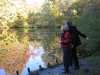 Henk en Marianne bij de bronnen in herfstig Vasse, oktober 2009