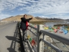 Astrid Brouwer bij de rivier de \" XiXiaBangma \" in Tibet